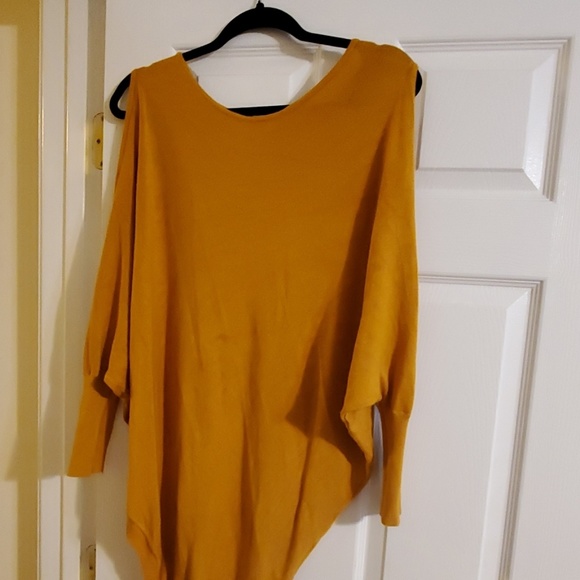 Gibson Latimer Tops - GIBSON AND LATIMER SWEATER TOP